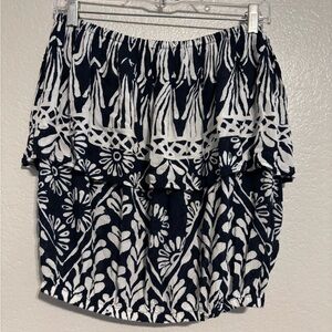 Chelsea & Violet blue & white floral strapless ruffle top size M